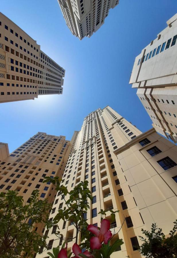 La Buena Vida Holiday Homes - Beach Front Very Spacious, Luxe And Modern 3 Bedroom With Full Kitchen In Jbr , 3 Min To The Jbr Beach Dubai Marina And Tram Station Exterior foto