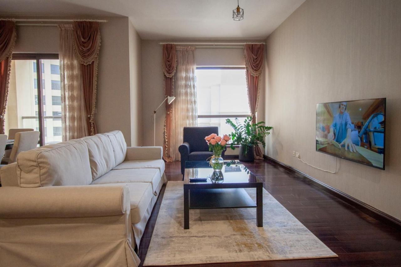 La Buena Vida Holiday Homes - Beach Front Very Spacious, Luxe And Modern 3 Bedroom With Full Kitchen In Jbr , 3 Min To The Jbr Beach Dubai Marina And Tram Station Exterior foto
